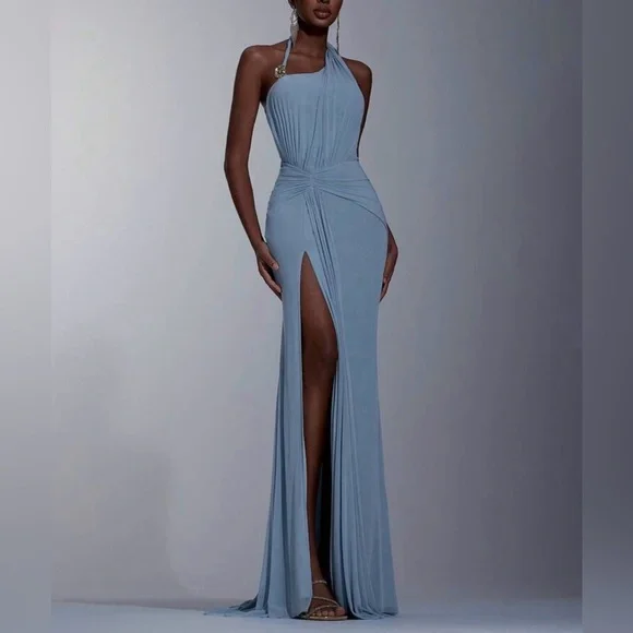 Elegant Blue Evening Gown - Picture 1 of 4